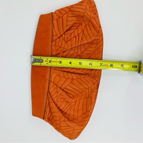 Fossil Leather Clutch Purse - Picture 9 of 9